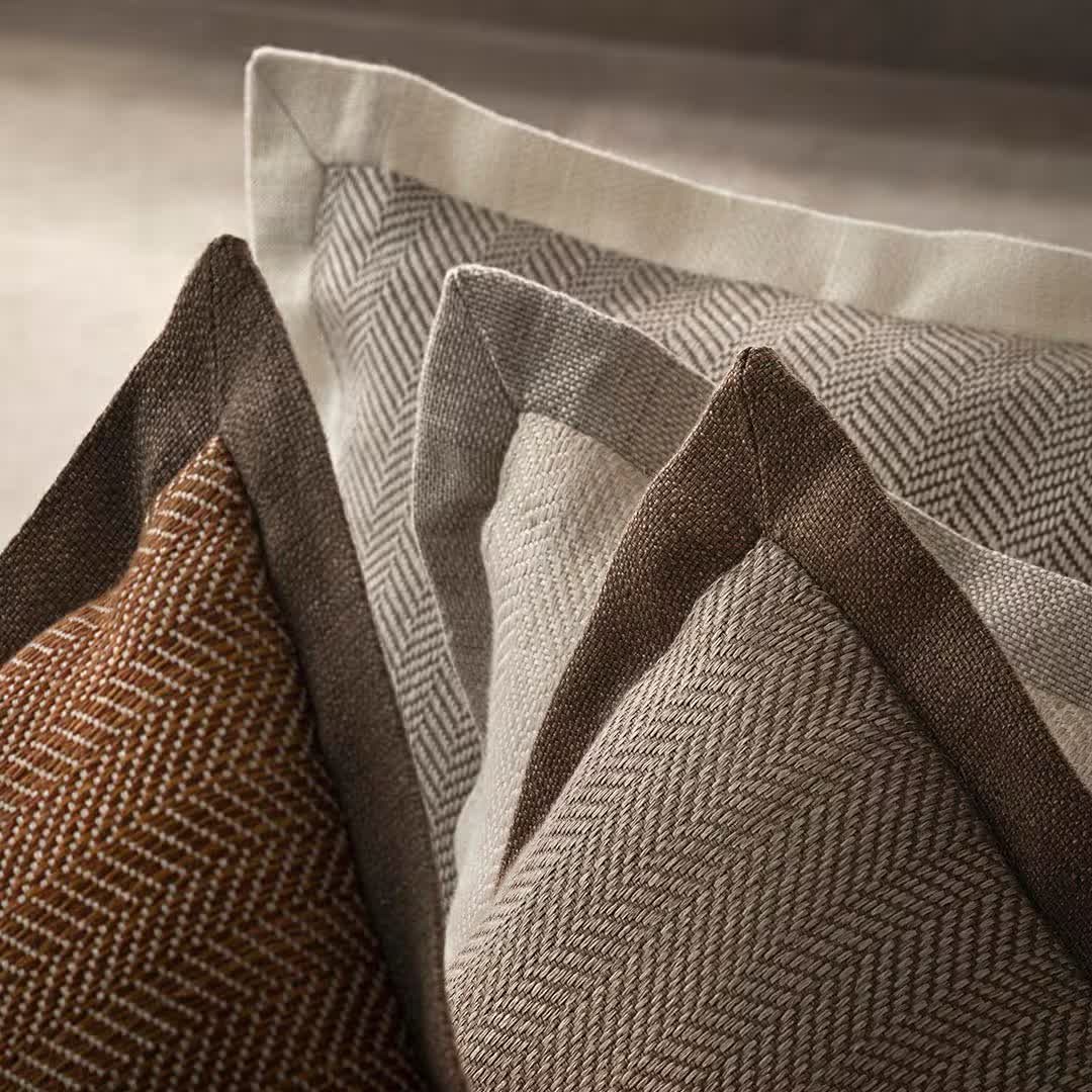 Colle: микроёлочка в декоративных подушках. Официальная фотография Loro Piana Interiors.