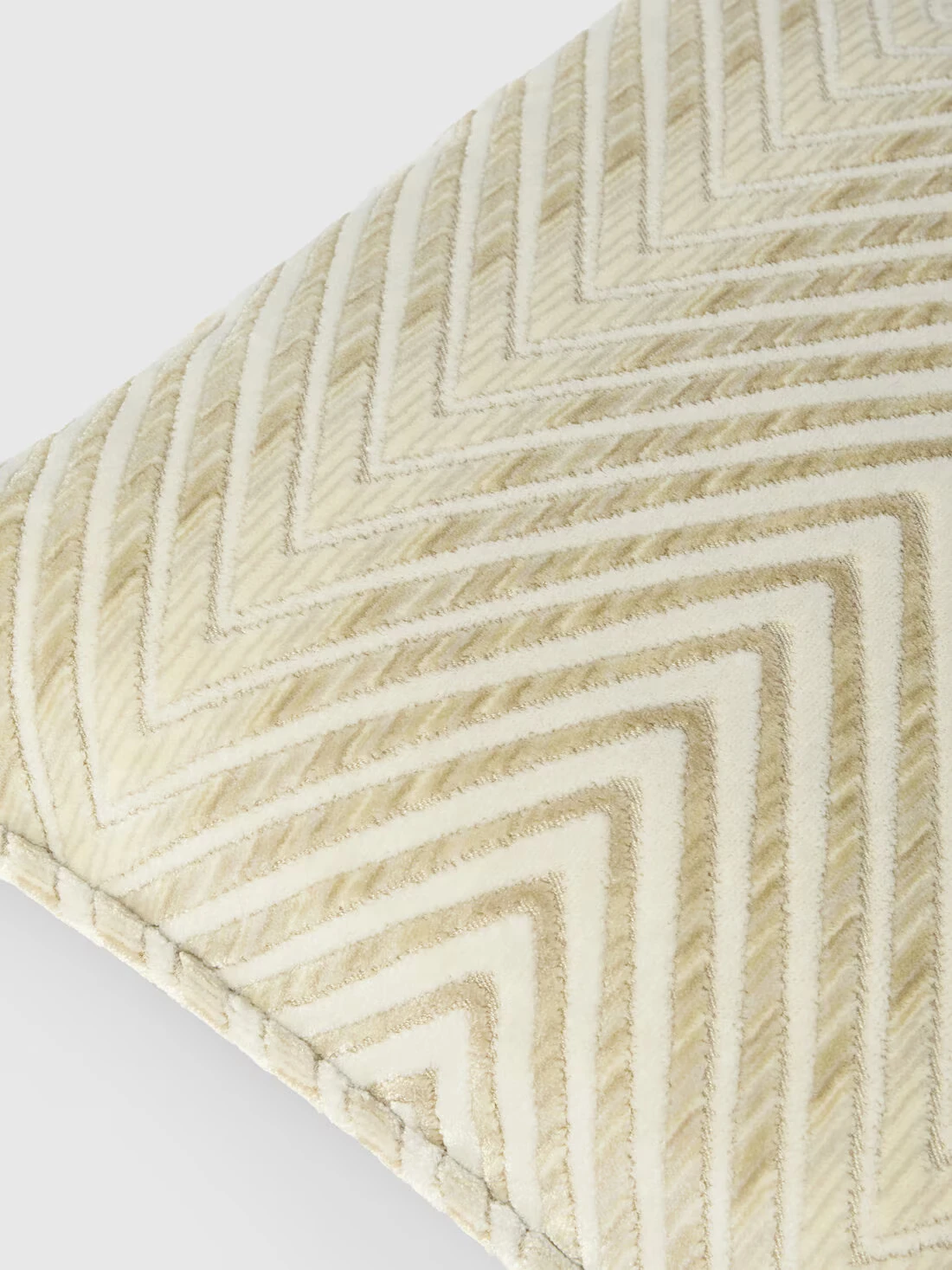 Ziggy Cushion · White 201