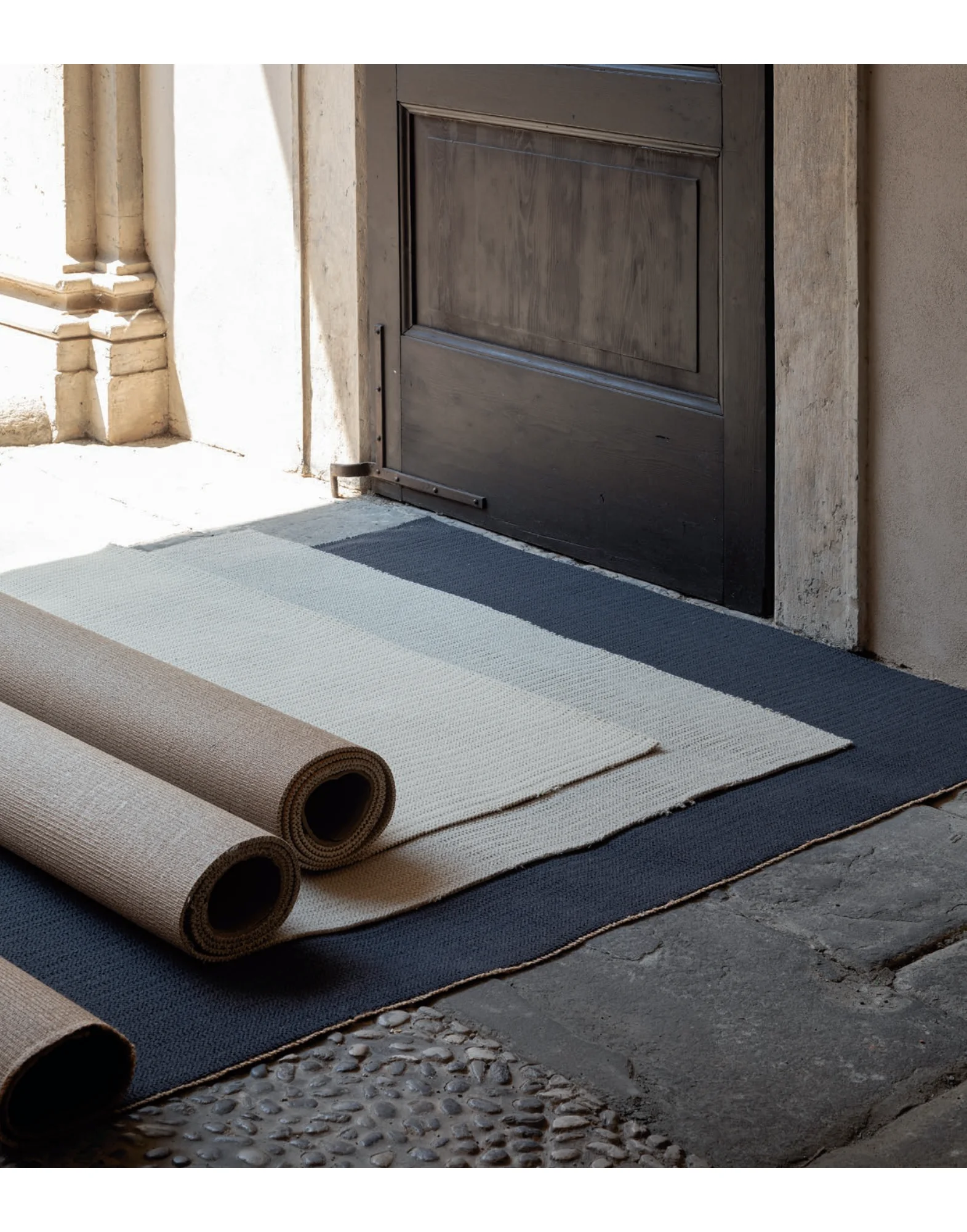 Rugs and Carpets — страница 28