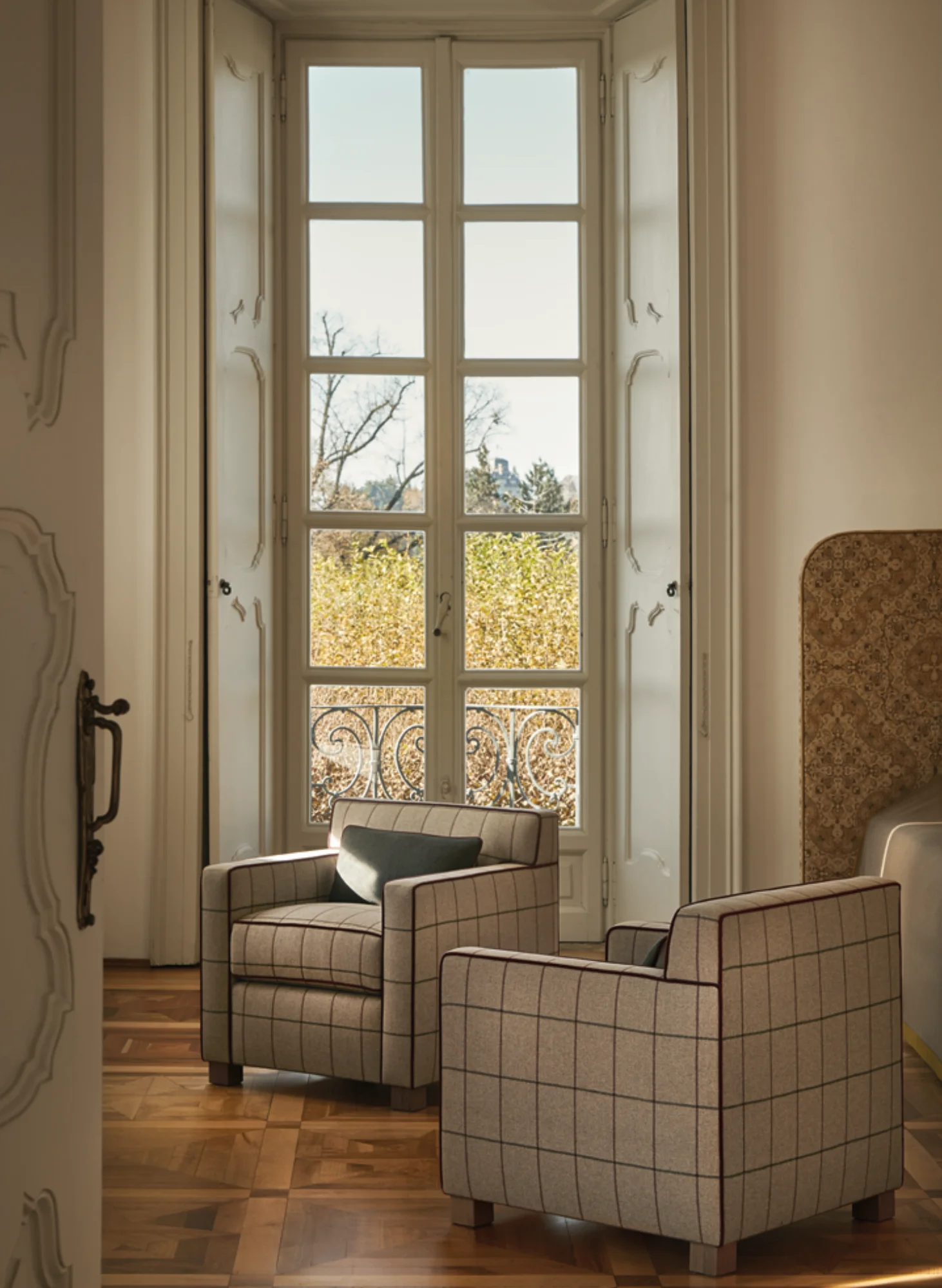A Villa in Light — страница 17