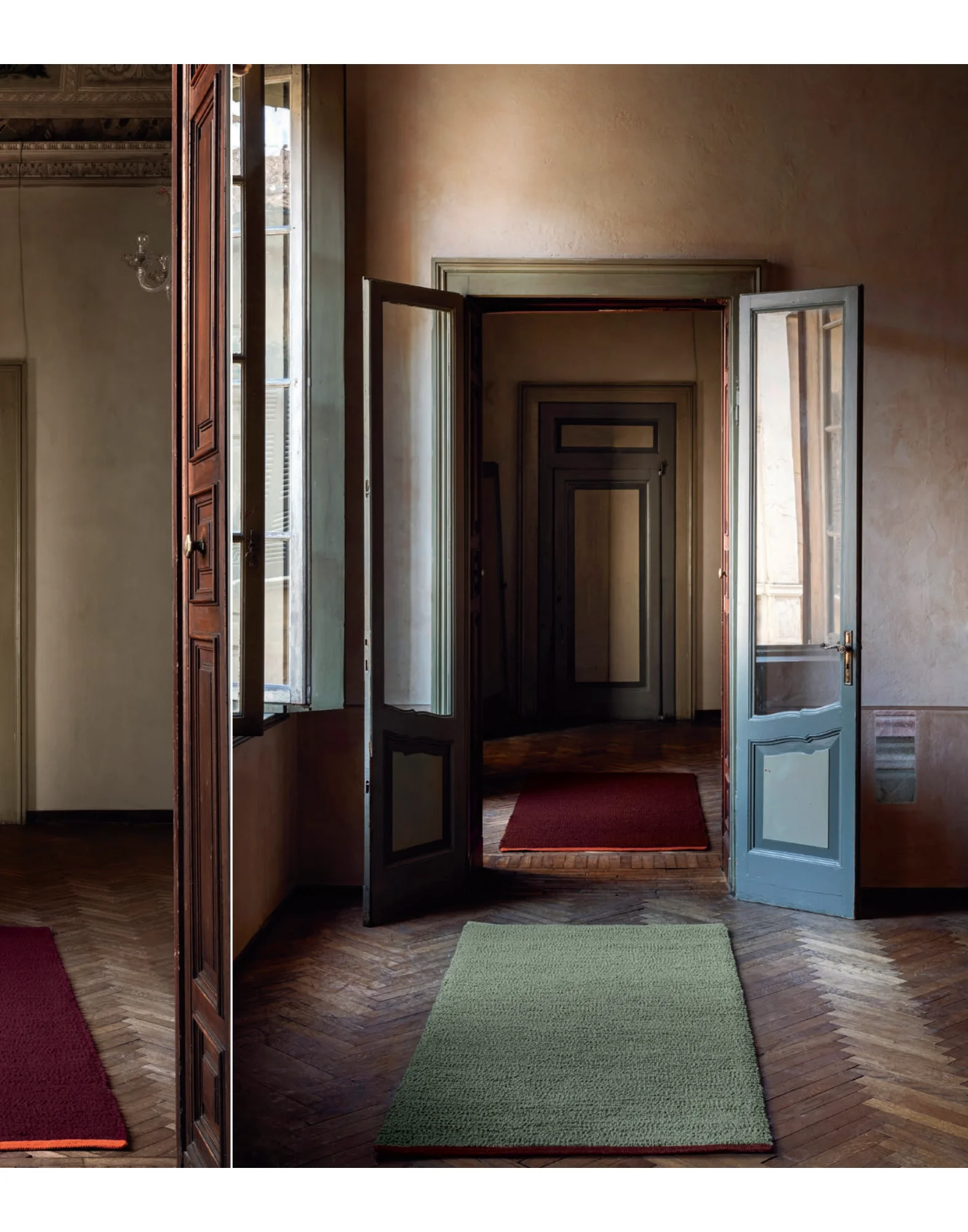 Rugs and Carpets — страница 15